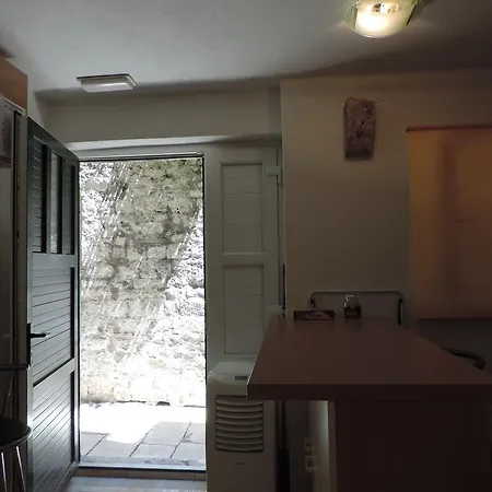 Josip 아파트 *