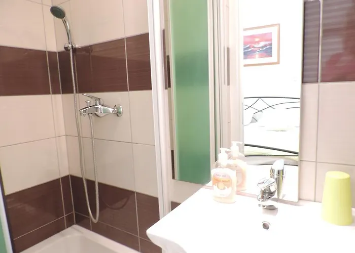 约瑟普一室公寓 *